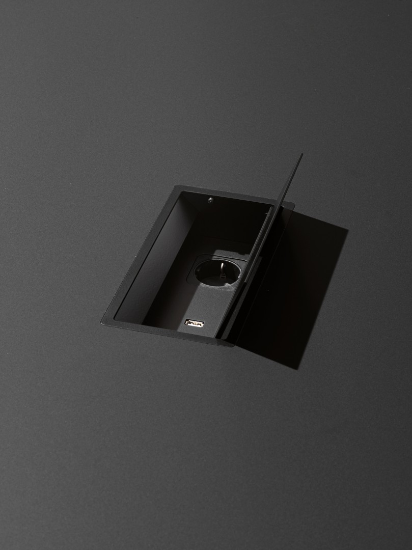 Dalton 615 Стол с каркасом из ясеня и столешницей из цельного ламината HPL. Et al. Dalton - Вид №1