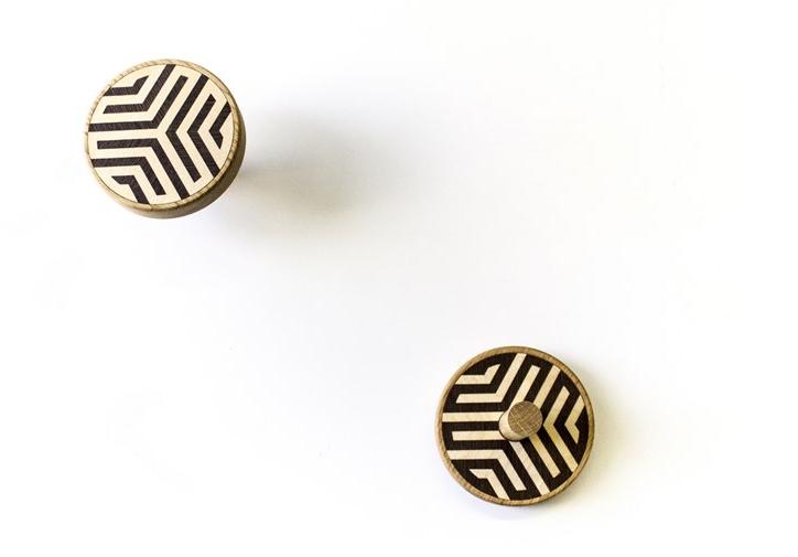 LIGNIS® Пара плечиков из инкрустированной древесины Inverso 13.004 - Вид №1