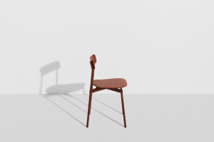 Деревянный штабелируемый стул