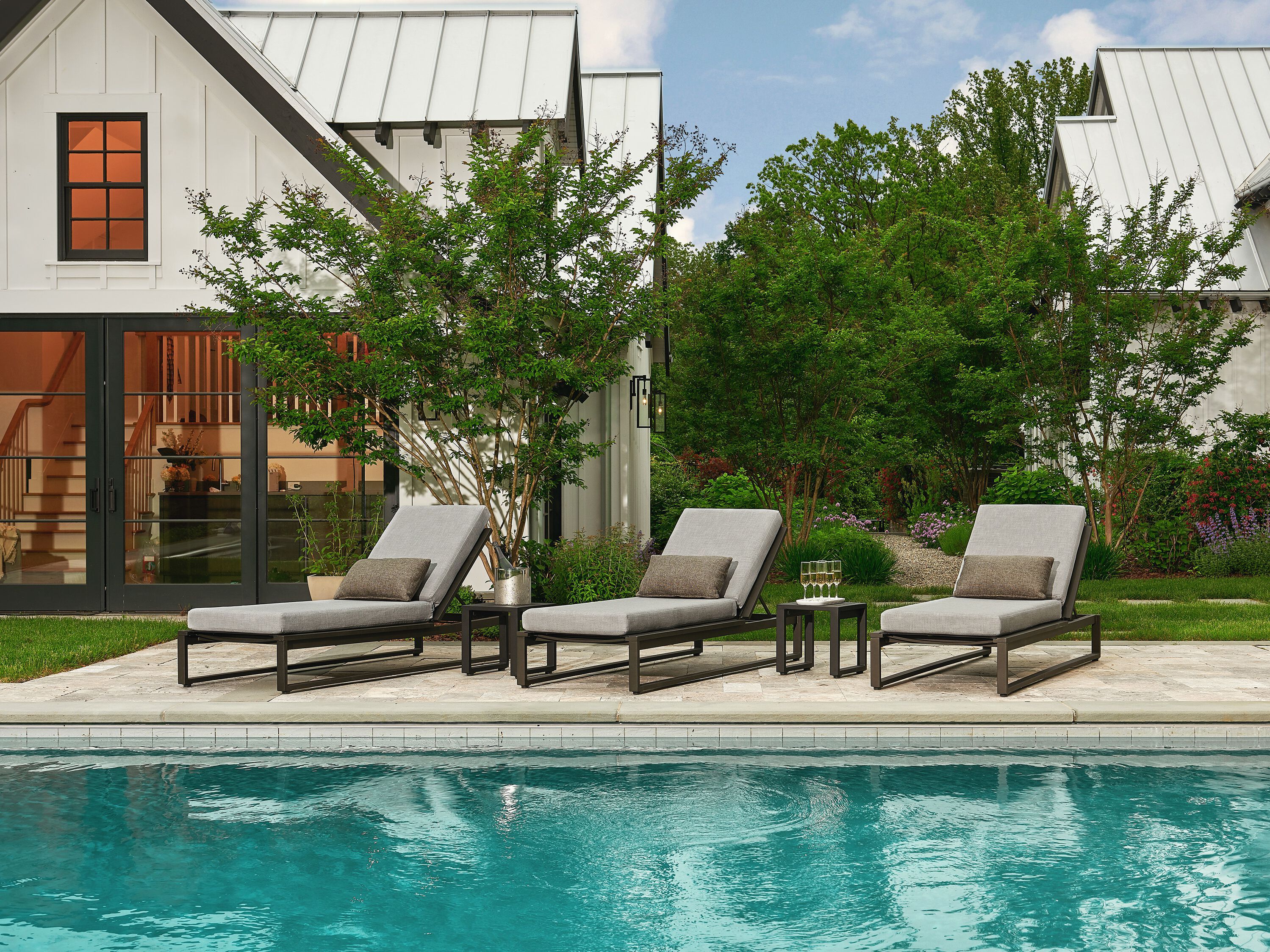 Квадратный алюминиевый журнальный столик Walters Tidal ARCH-00140452 - Вид №4