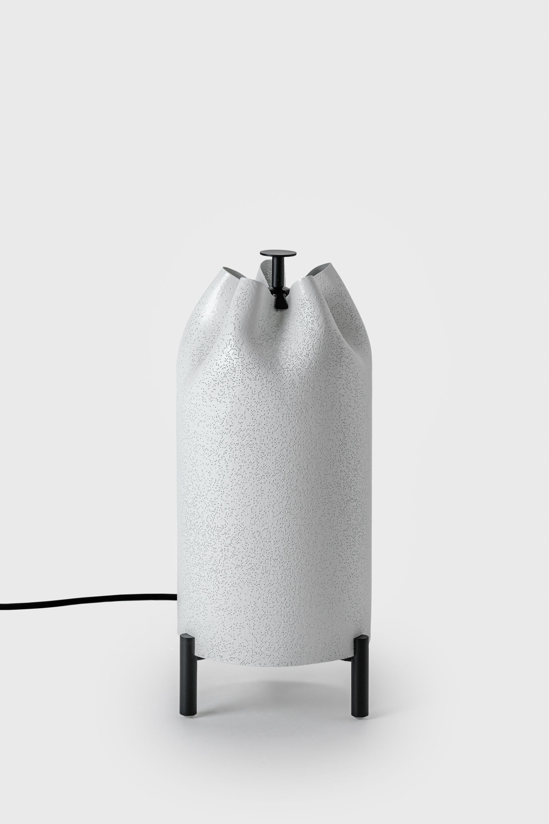 Настольная лампа из нержавеющей стали A-Emotional Light Agasallo ARCH-00083176 - Вид №1