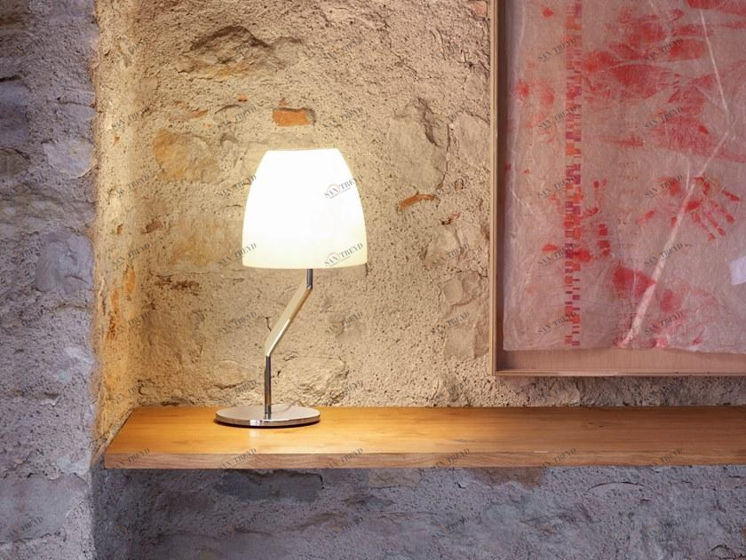 Grok Регулируемая настольная лампа из PMMA Flavia sun-id-1467821