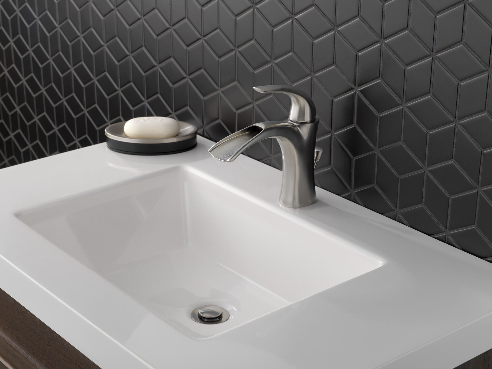 15708LF-SS-ECO Смеситель для ванной с одной ручкой Delta Faucet Nyla Нержавеющая сталь  - Вид №7