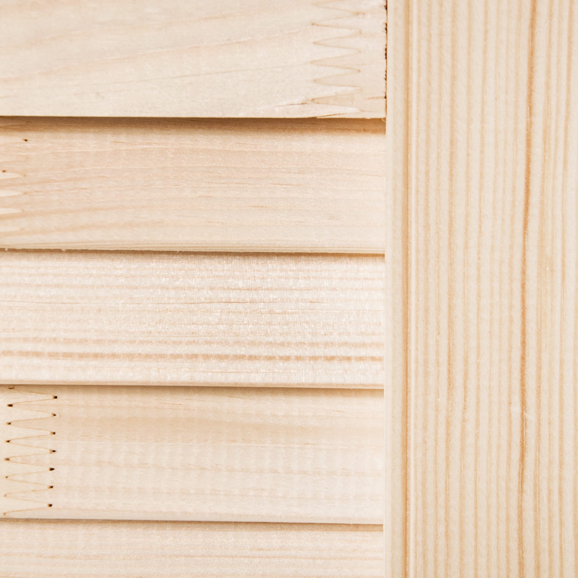 15311979 Дверка жалюзийная 605х394х20 мм хвоя сорт А Santreyd  - Вид №3