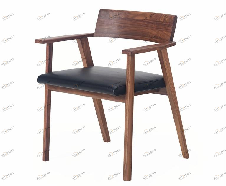 BassamFellows Стул из массива дерева с подлокотниками  Cb-55 