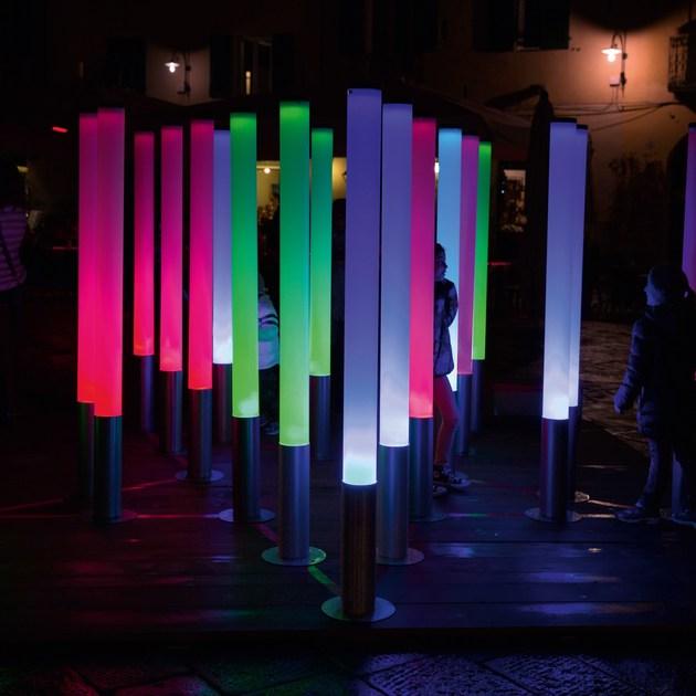 Martinelli Luce Напольный светодиодный торшер из метакрилата с системой RGB Pistillo 2294/l - Вид №1