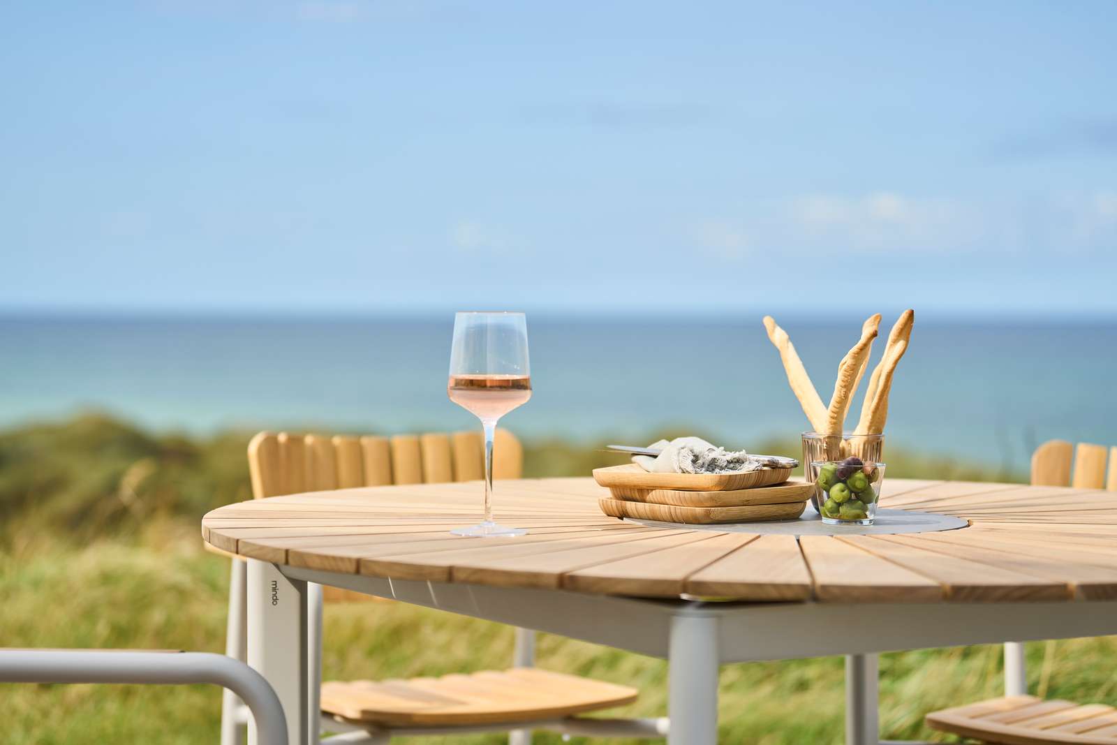 Круглый стол из тикового дерева Mindo Mindo 101 ARCH-00130538 - Вид №2