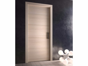 Деревянная дверь с салоном открытия