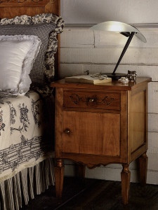 Тумбочка  BELLONI 2584/S