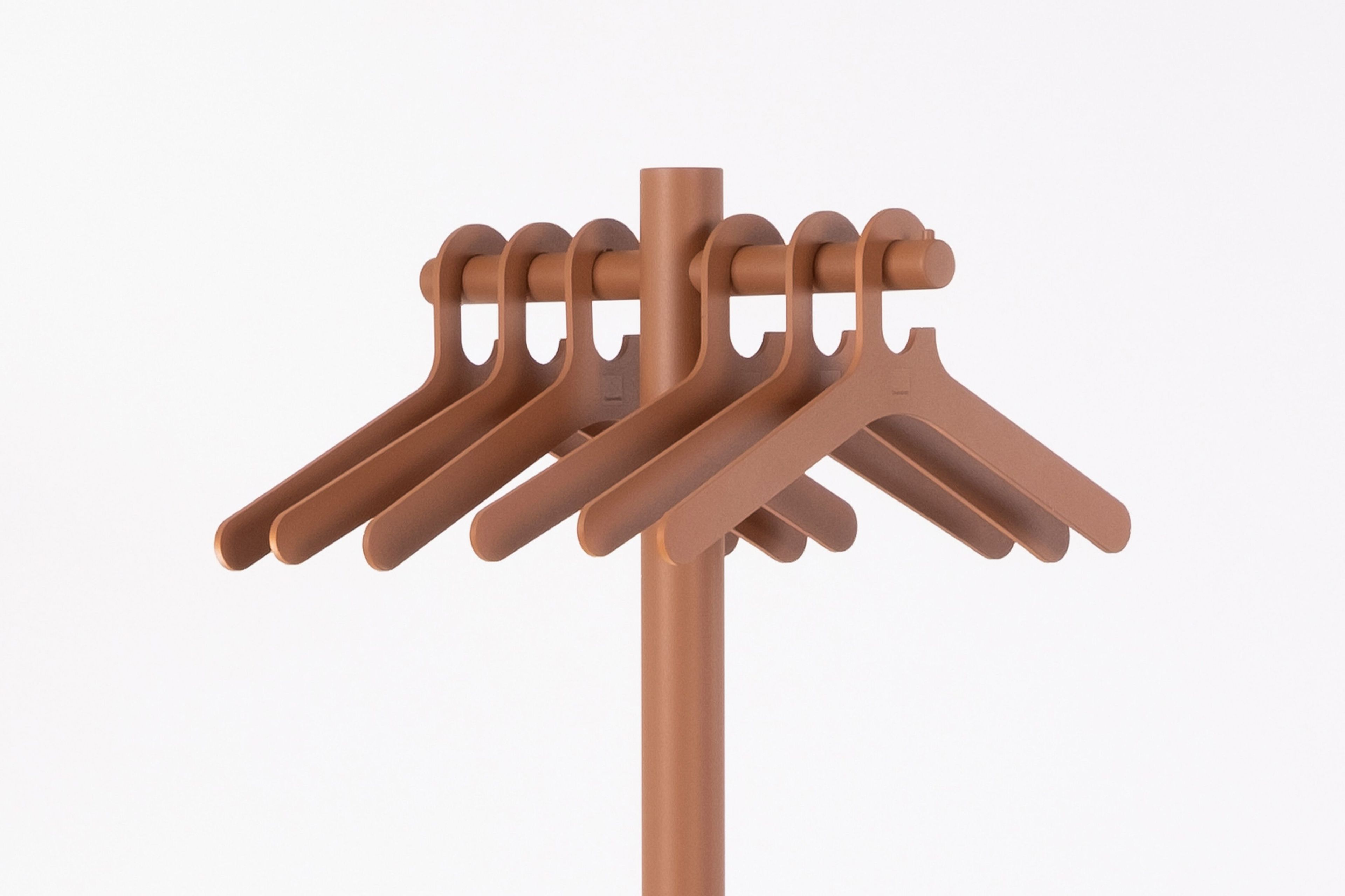 Пластиковая вешалка для одежды Cascando Полюс ARCH-00115512 - Вид №2