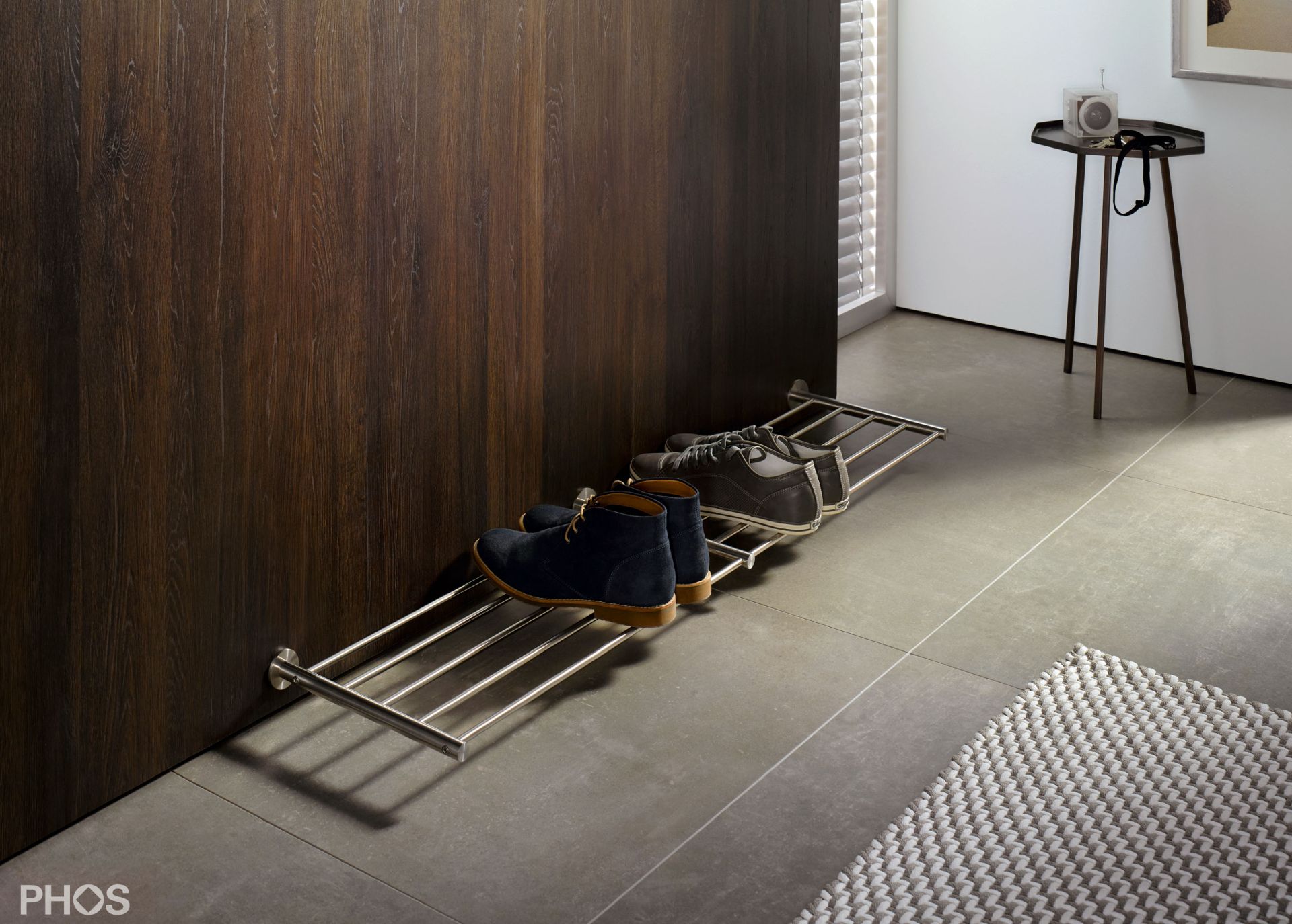 SR1400-1W Полка для обуви широкая, для настенного монтажа, ширина 140 см. PHOS 