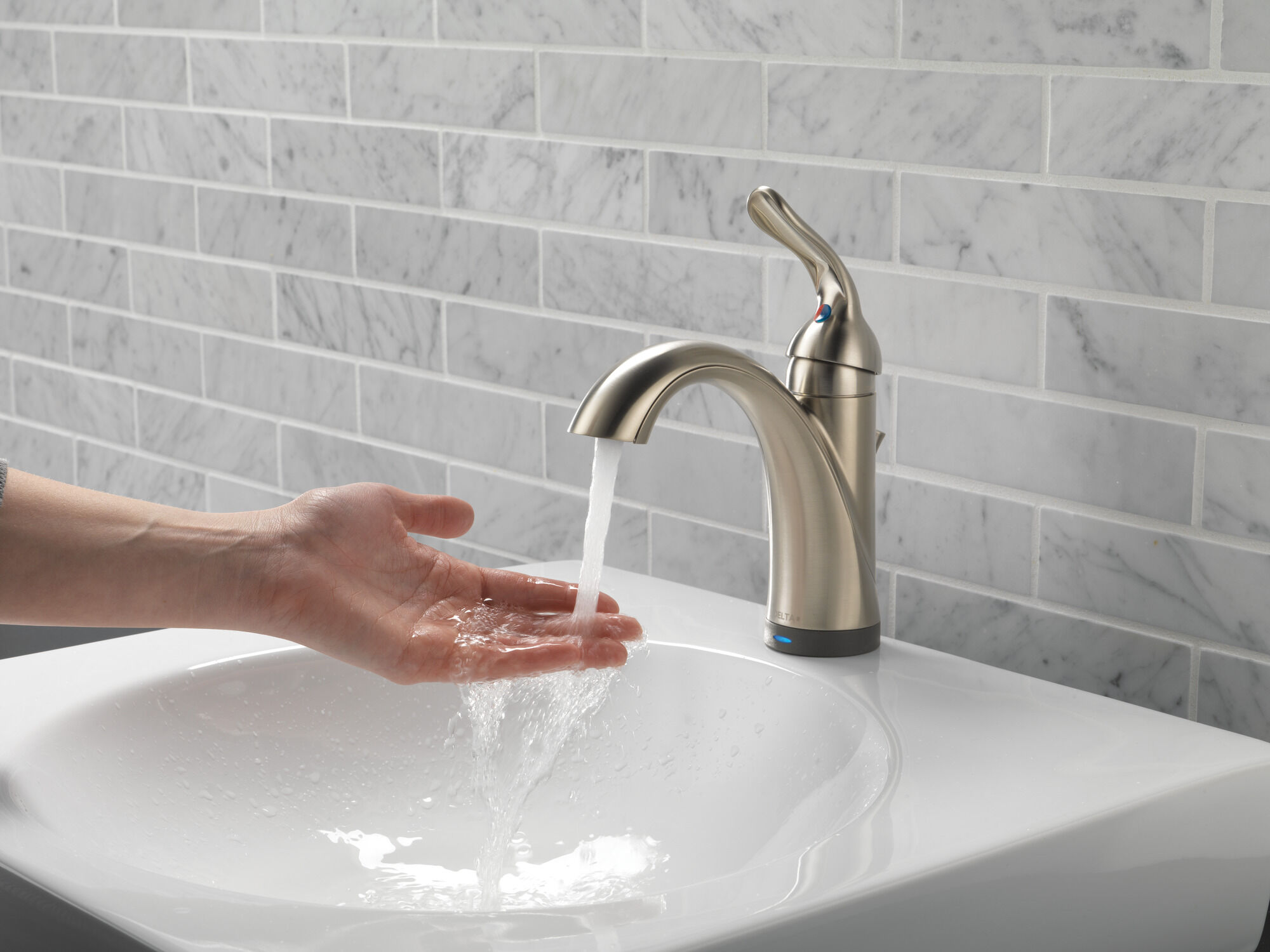 538T-SS-DST Смеситель для ванной с одной ручкой с технологией Touch2O.xt® Delta Faucet Lahara Нержавеющая сталь  - Вид №14