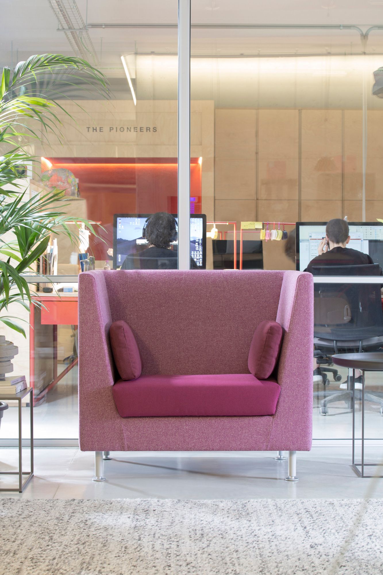 Акустическое тканевое кресло с подлокотниками FANTONI Seating system ARCH-00065834