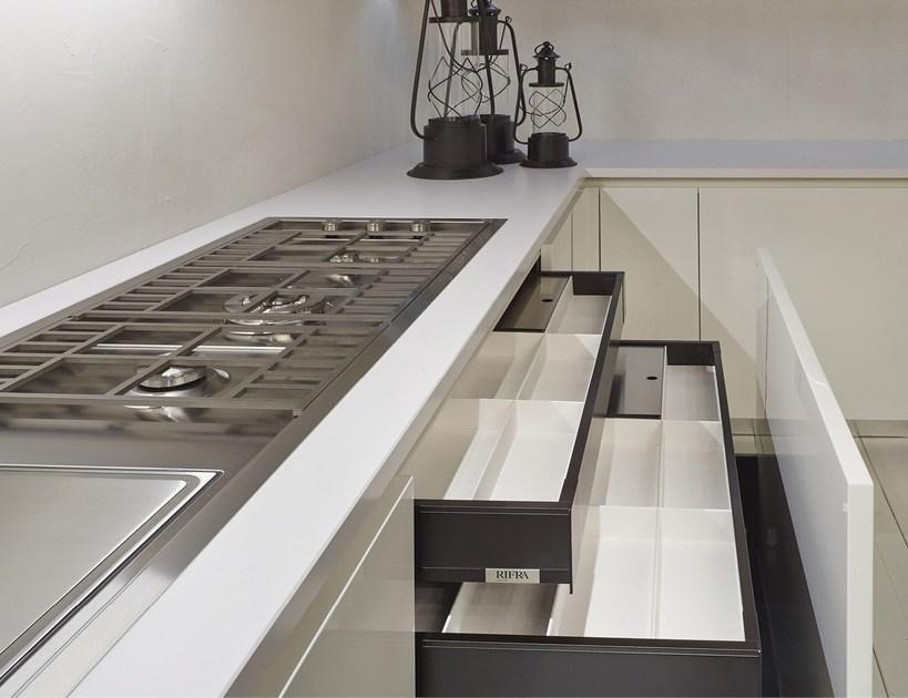 RIFRA Глянцевая белая лакированная кухня Line sun-id-1481454 - Вид №14