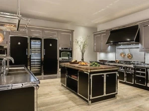 Officine Gullo Профессиональная кухня из нержавеющей стали с островом