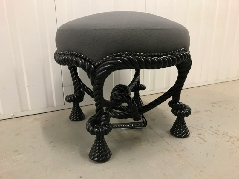 Пуф Lucent от Eichholtz серый EICHHOLTZ ДИЗАЙНЕРСКИЕ, EICHHOLTZ 061308 Серый  - Вид №2