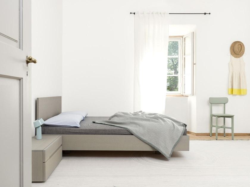 ZEITRAUM Прикроватная тумбочка из массива дерева с ящиками sun-id-1504349 - Вид №4