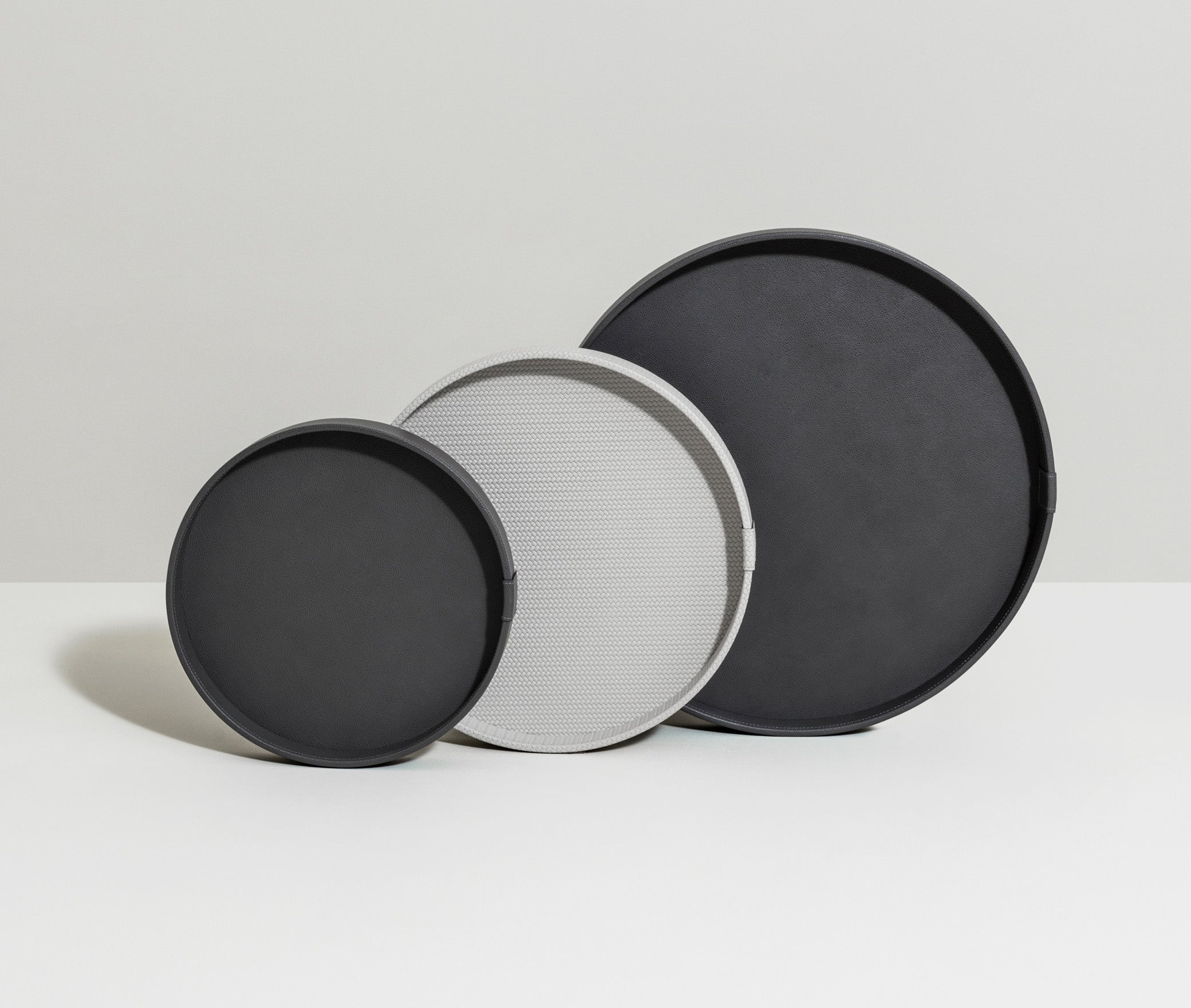 Gea Круглый поднос - Ø 45 см / плетеная кожа_camel Pinetti 00.0148.061.011 - Вид №1