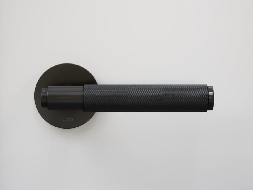 Ручка из нержавеющей стали на розетке LUSSO Luxe ARCH-00017183