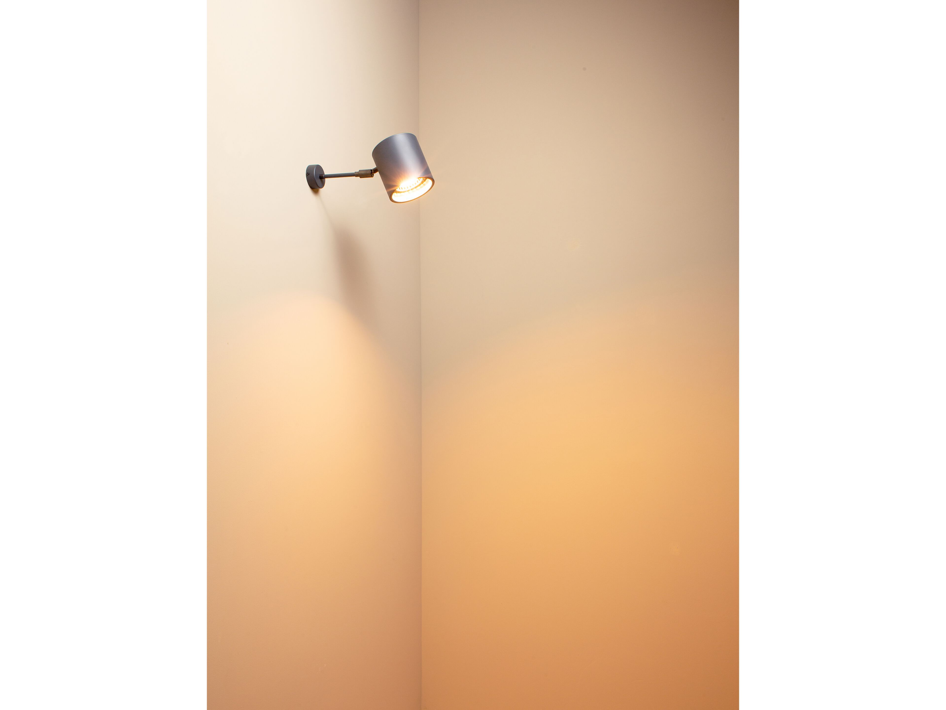 Регулируемый алюминиевый светодиодный настенный светильник Renzo Serafini ANELLO ALTO SPOT ARCH-00091304 - Вид №1