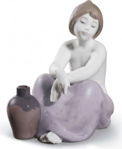 10669176 LLADRO Фигурка Lladro "Габриэлла" 16х18см Фарфор