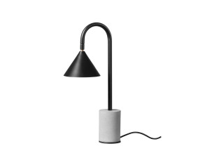 Металлическая настольная лампа