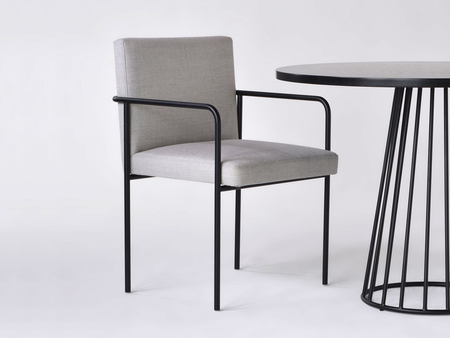 Тканевый стул с подлокотниками Phase Design тележка ARCH-00023678