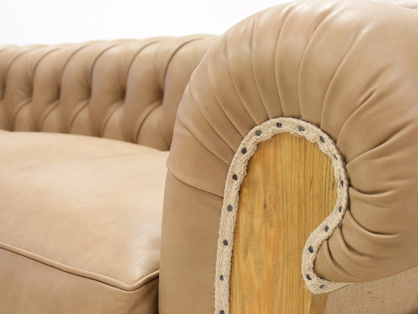 3-местный кожаный капитонный диван CREARTE COLLECTIONS Chesterfield Loor Essence ARCH-00061646 - Вид №15