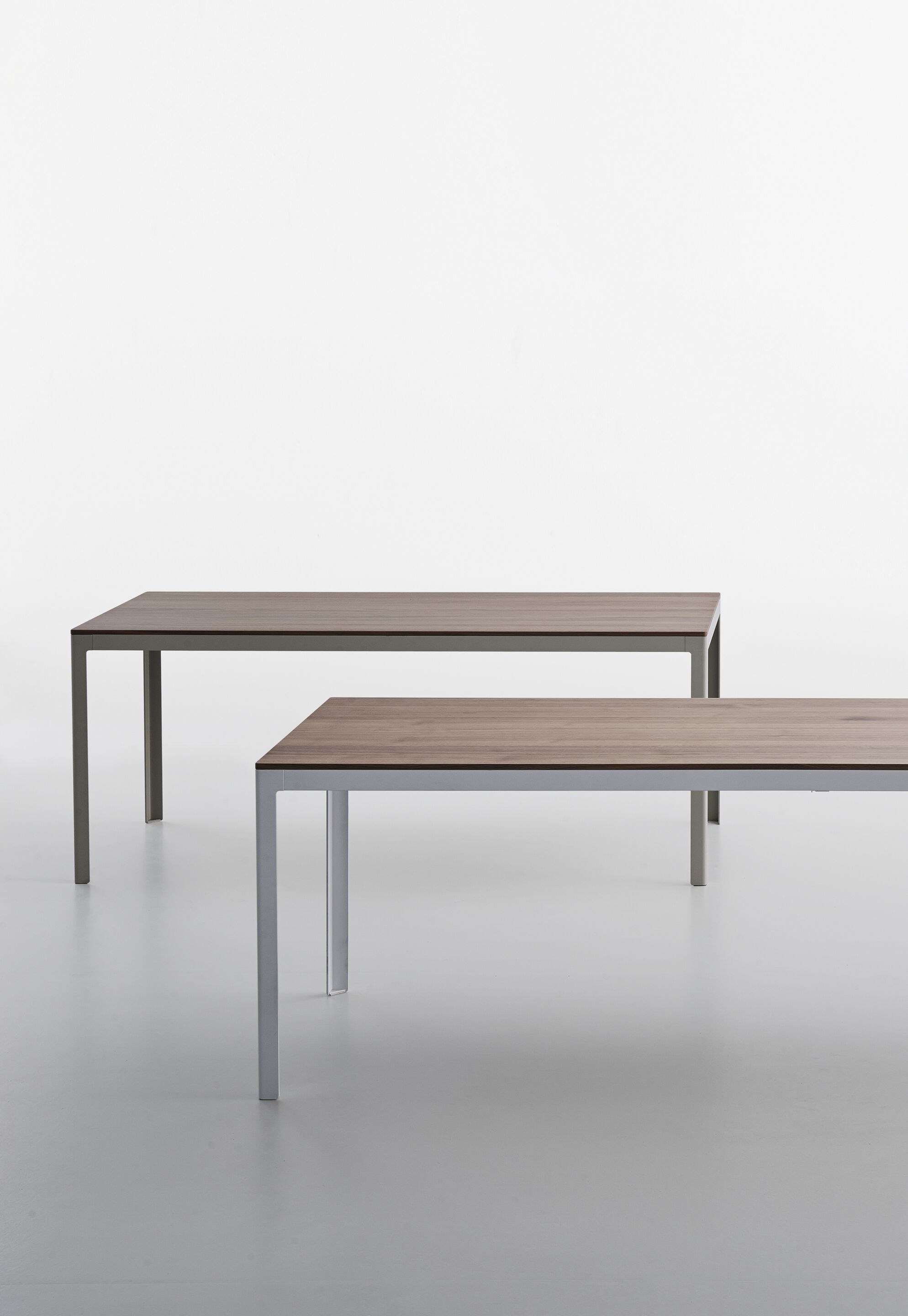 Алюминиевый стол с деревянной столешницей isOnAir Bertoncini ARCH-00100504 - Вид №2