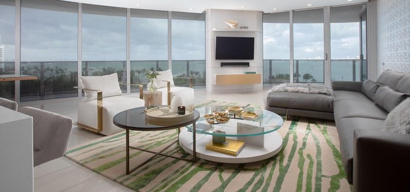 MORADA Низкий круглый журнальный столик из дерева и стекла Puro Puro ctr - Вид №1