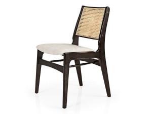 Деревянный стул с мягким сиденьем