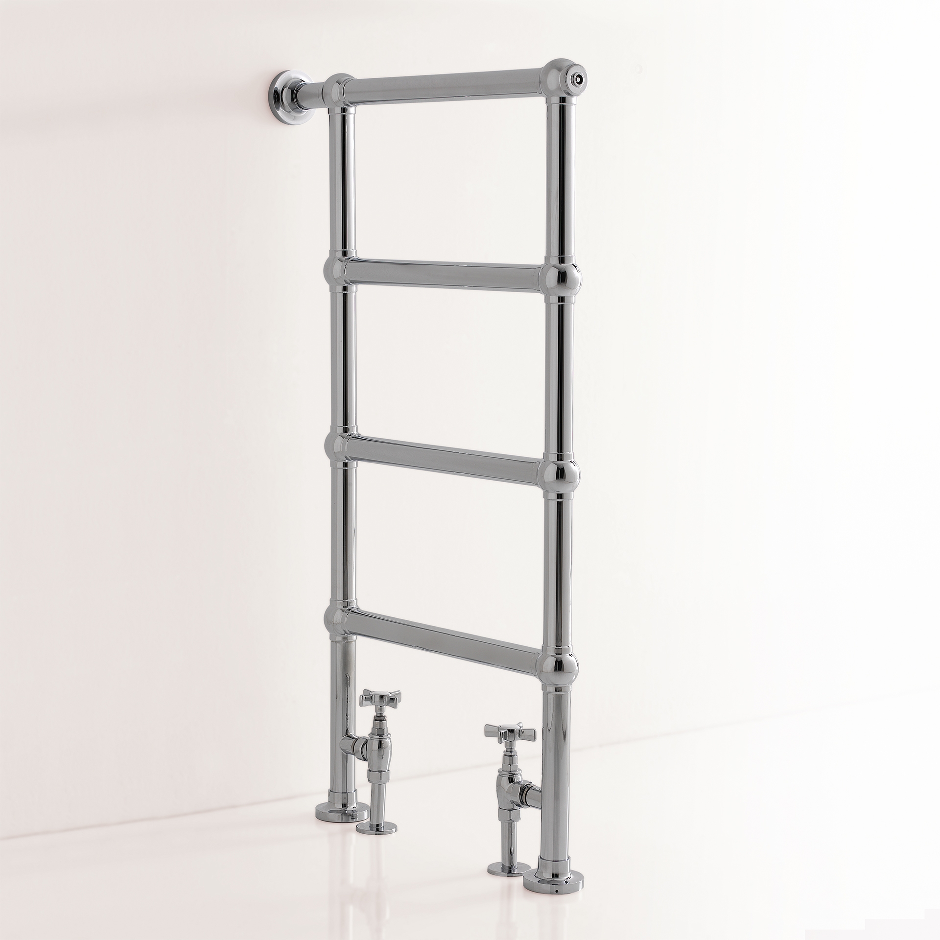 1235 3SC Напольный полотенцесушитель FLAG из латуни с электрическим сопротивлением 270 Вт. диаметр трубы 30 мм Classico Treesseci 3SC