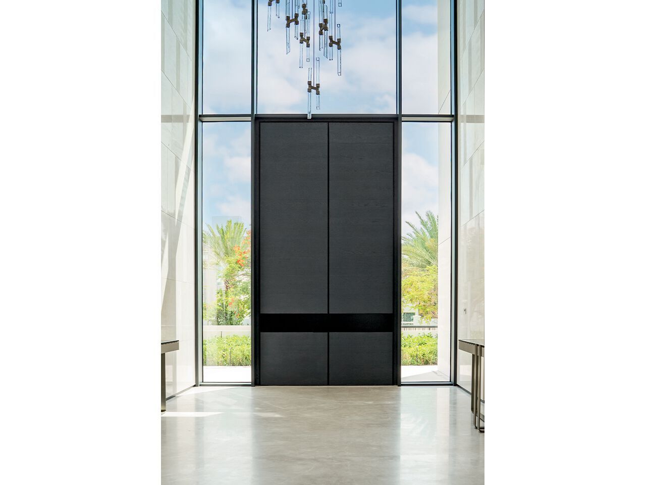 Дубовая бронированная входная дверь Oikos Tekno ARCH-00013063