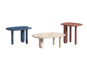 Журнальный столик с столешницей из МДФ и ножками из массива дерева