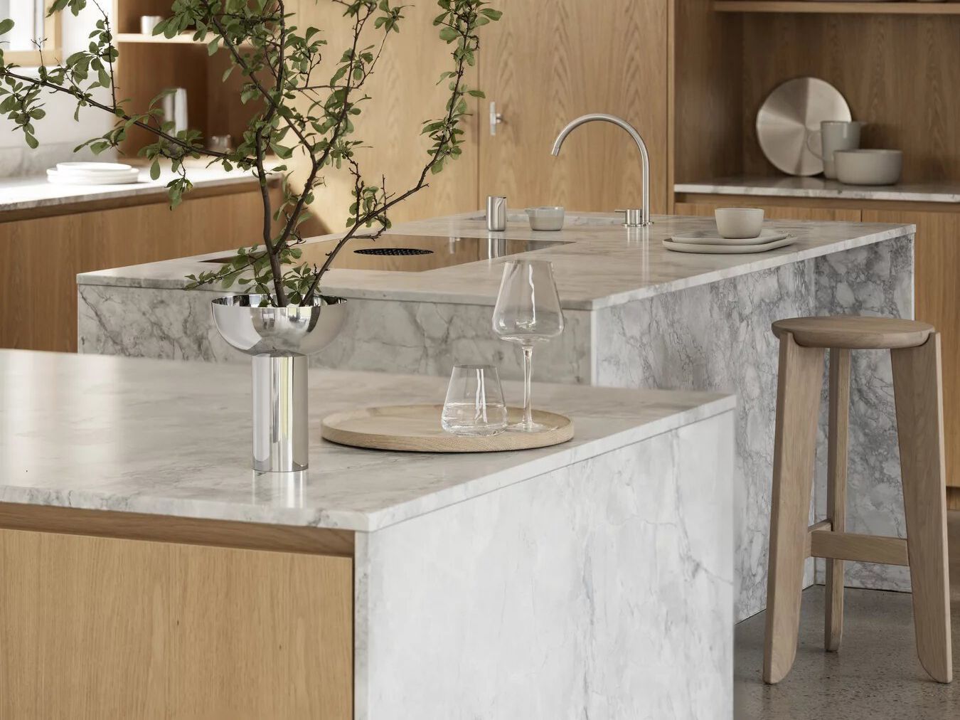 Дубовый барный стул с подставкой для ног blomus Eli ARCH-00056672 - Вид №6