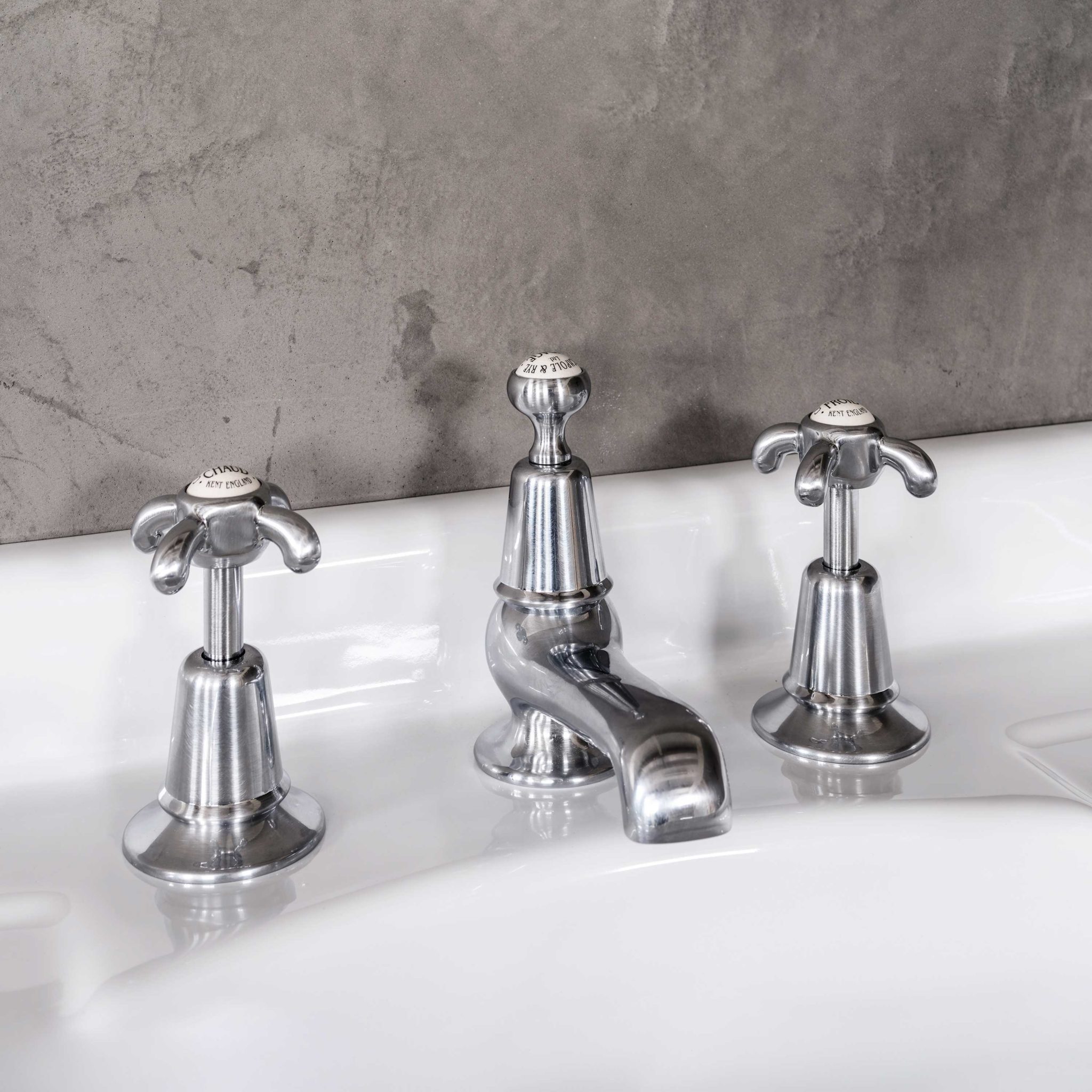Basin Taps краны The Three Hole Basin Mixer Catchpoleandrye  - Вид №5