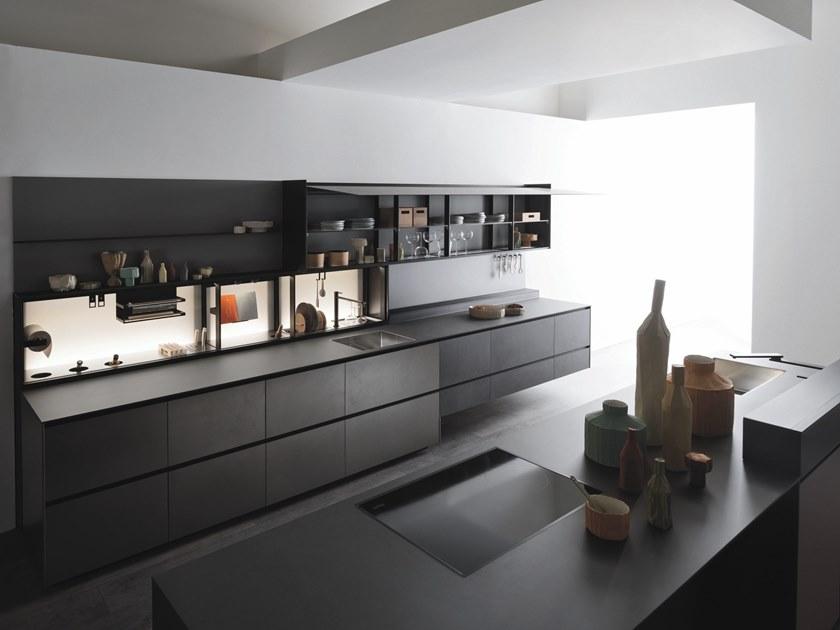 VALCUCINE Кухня из ламината с островом со встроенными ручками Riciclantica sun-id-1459832 - Вид №1
