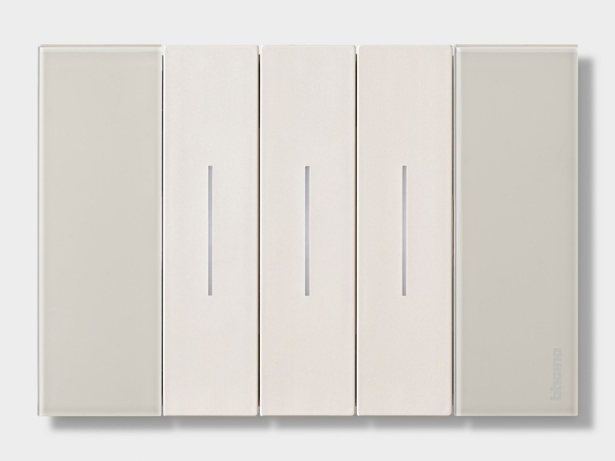 Традиционная и связанная гражданская серия BTICINO LIVING NOW ARCH-00151831 - Вид №36