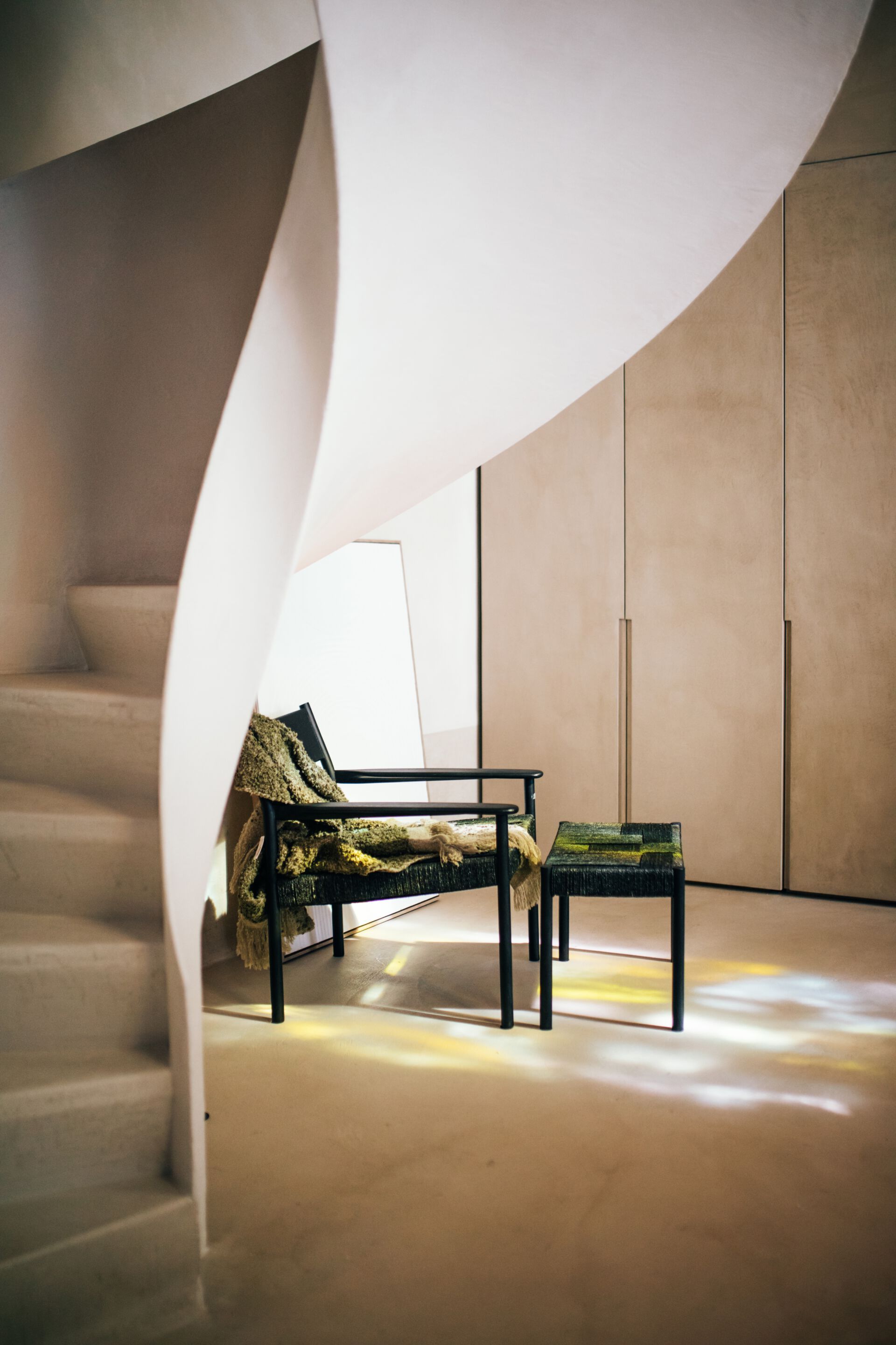 Скамья / подставка для ног из манго POMAX Cullinan ARCH-00055223 - Вид №7