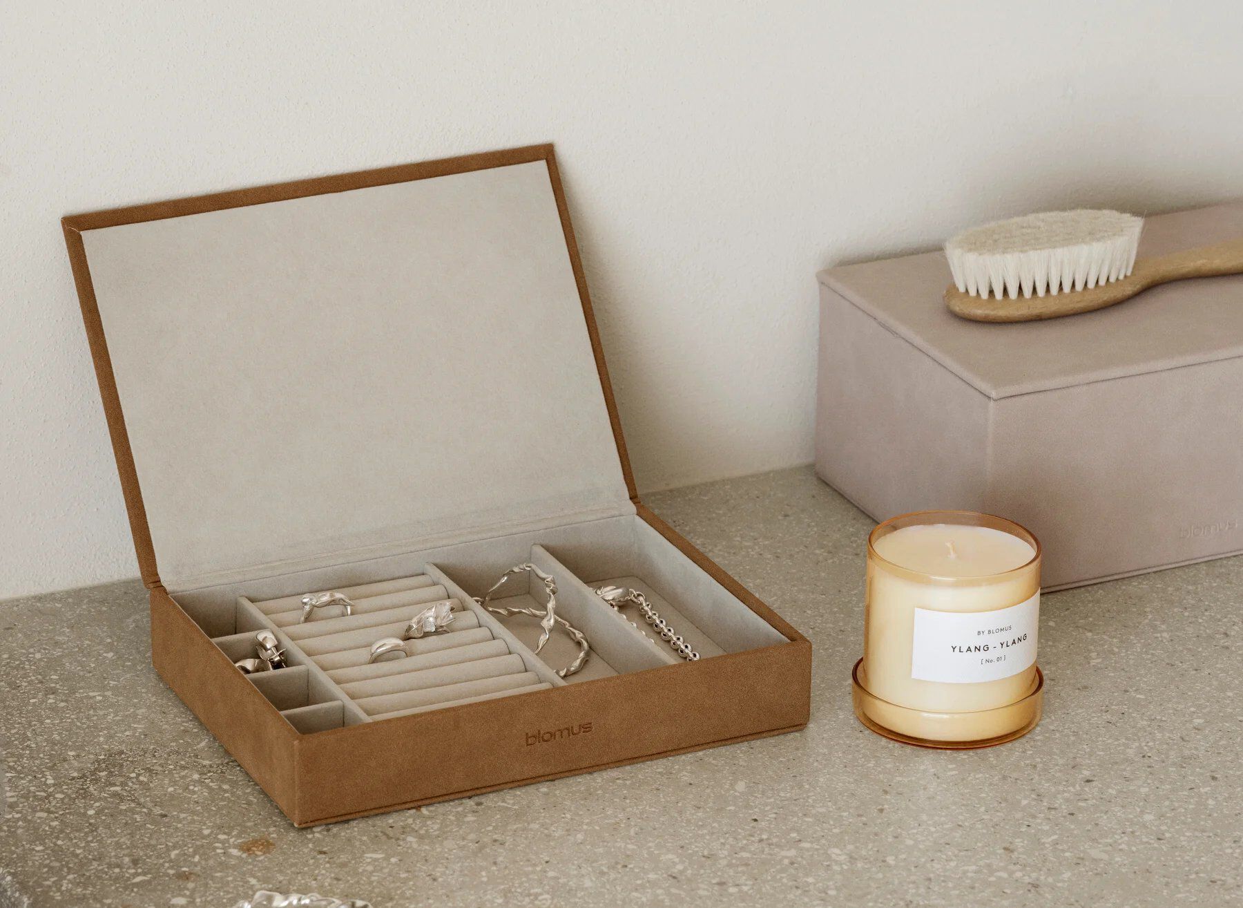 Шкатулка из искусственной кожи blomus Sahla ARCH-00152040 - Вид №18