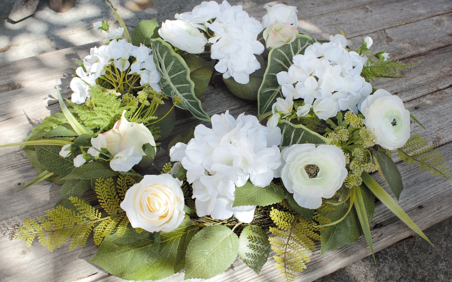 2647 778 a3 Искусственный венок 'лютик / роза / гортензия' Ø 50 см, бежево-белый H-andreas 