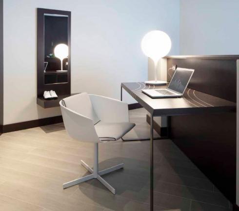 Настольная лампа 1049010A от Artemide ARTEMIDE ИНТЕРЬЕРНЫЕ 244849 Белый  - Вид №3