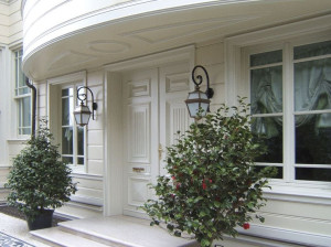 Наружная деревянная теплоизоляционная входная дверь