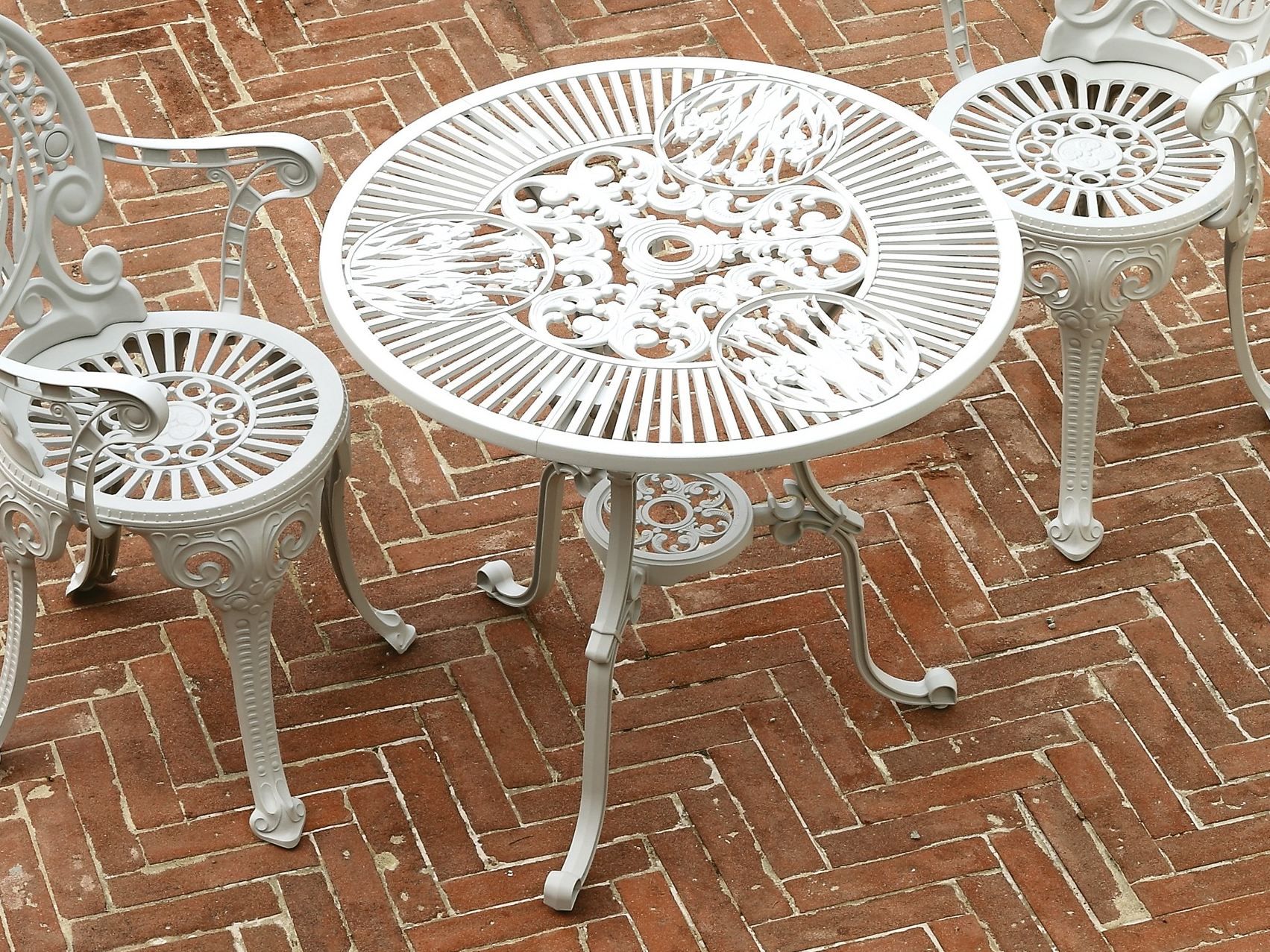 Алюминиевый круглый садовый стол FAST Omnia Selection ARCH-00032712 - Вид №3