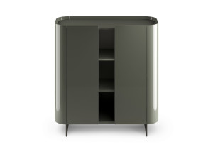 Деревянный сервант