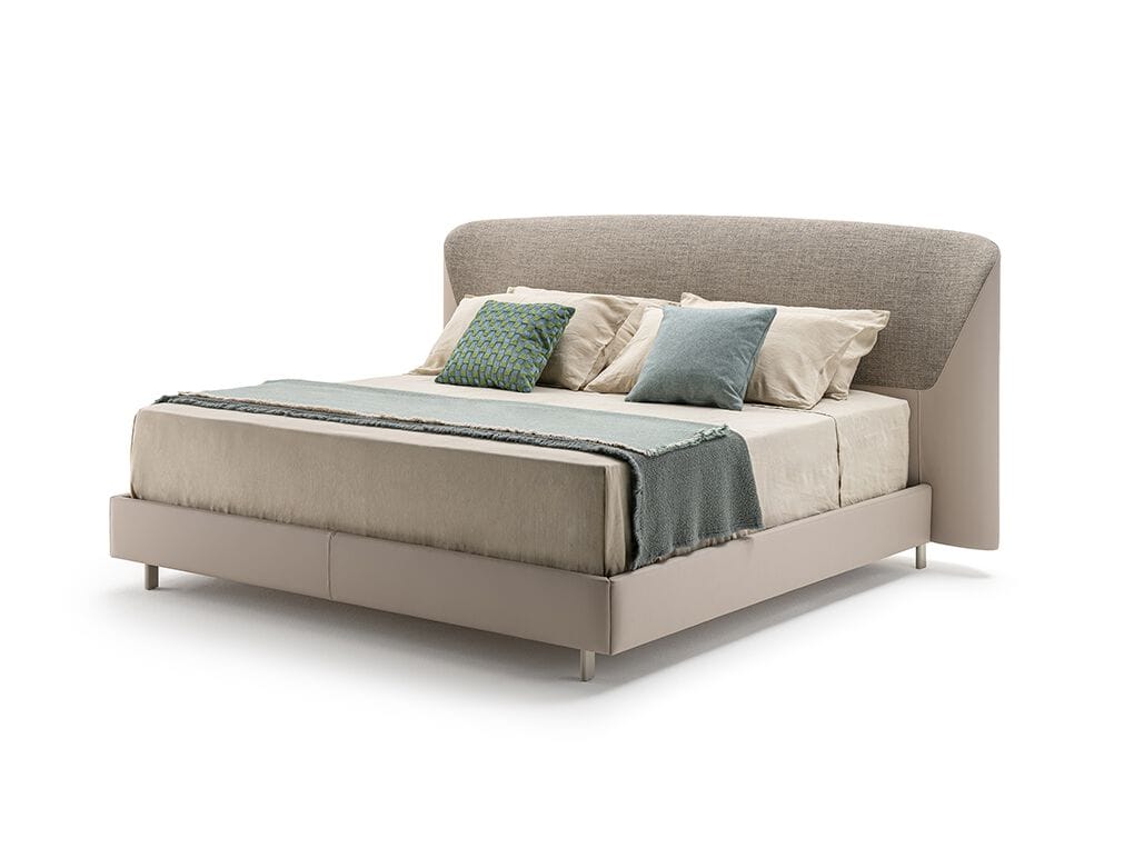 Двуспальная кровать из кожи и ткани с мягким изголовьем Turri Joel ARCH-00047071