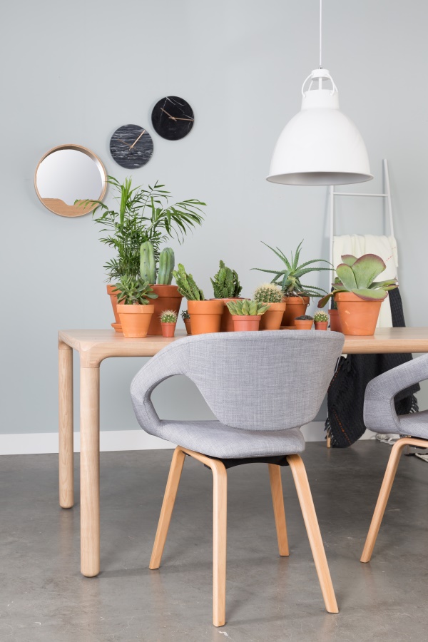 Кресло Flexback темно-серое с бежевым основанием Zuiver 1200096 - Вид №5