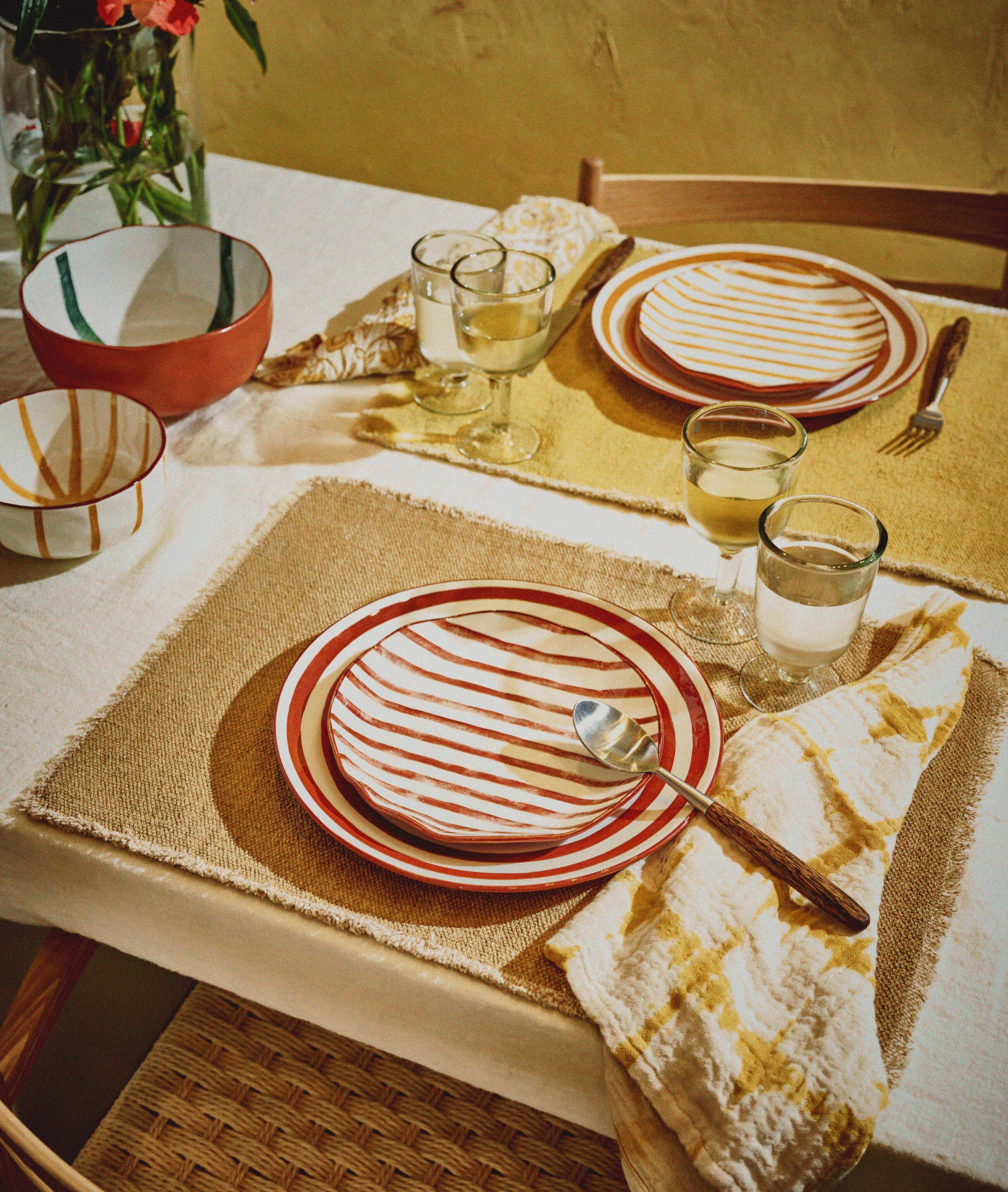 Фарфоровая десертная тарелка POMAX MYKONOS ARCH-00007676 - Вид №3