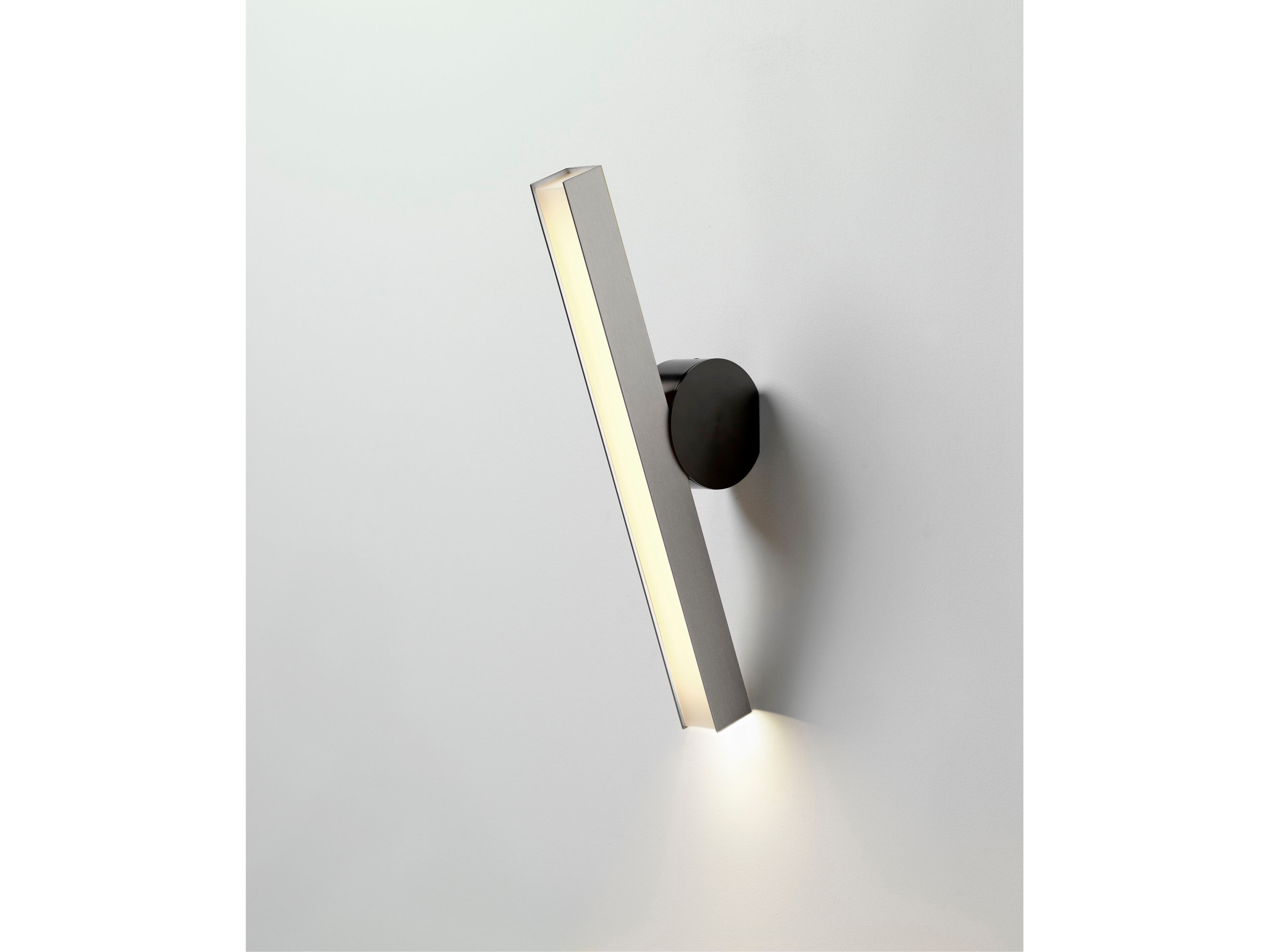 Латунный светодиодный настенный светильник CVL Luminaires Calé(e) ARCH-00033189 - Вид №6