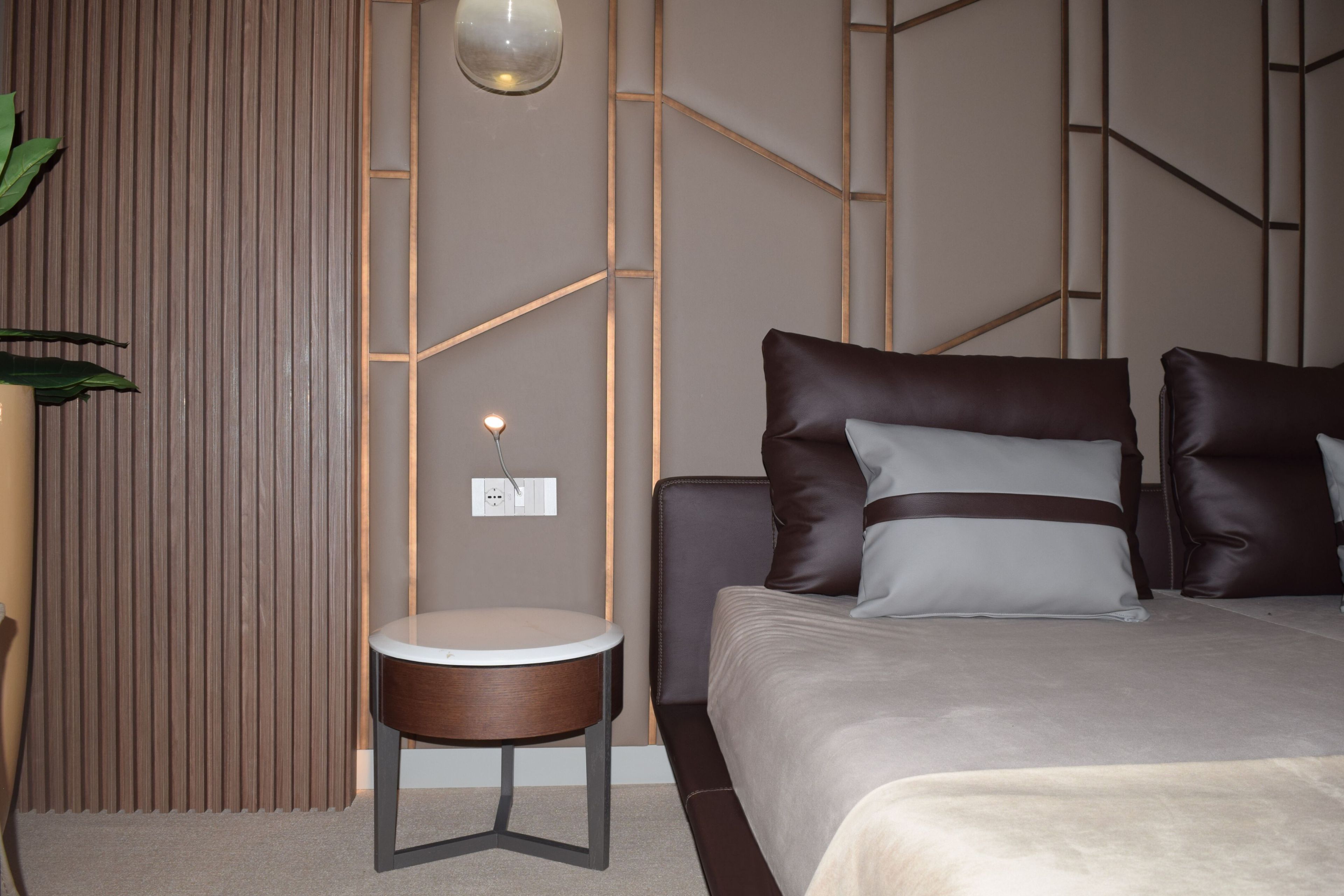 Круглая прикроватная тумбочка из МДФ с ящиками ABLE ORBIT ARCH-00081662 - Вид №3